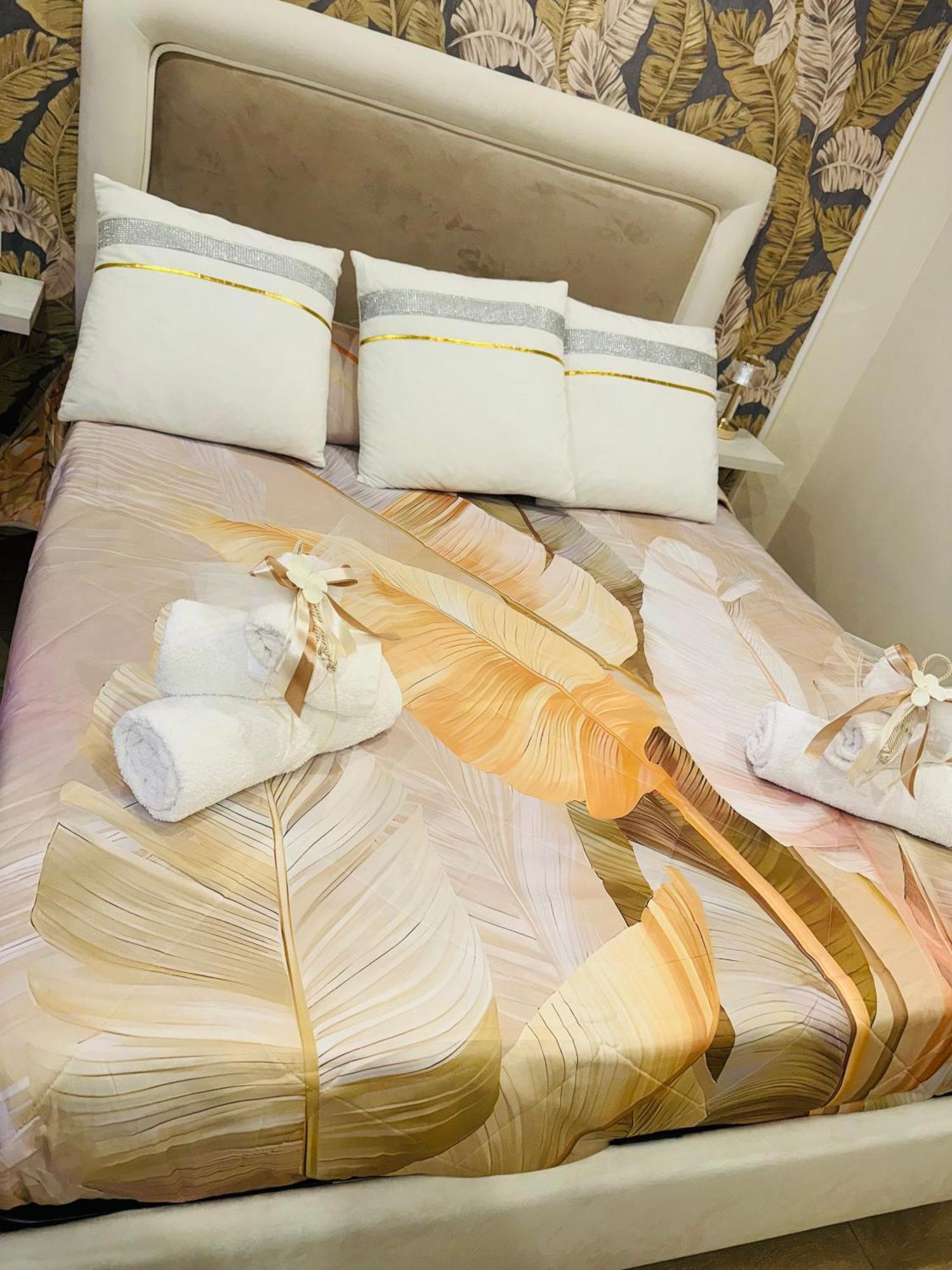 La Dimora Dei Sogni Sedil Capuano Home Suite Nápoles Exterior foto