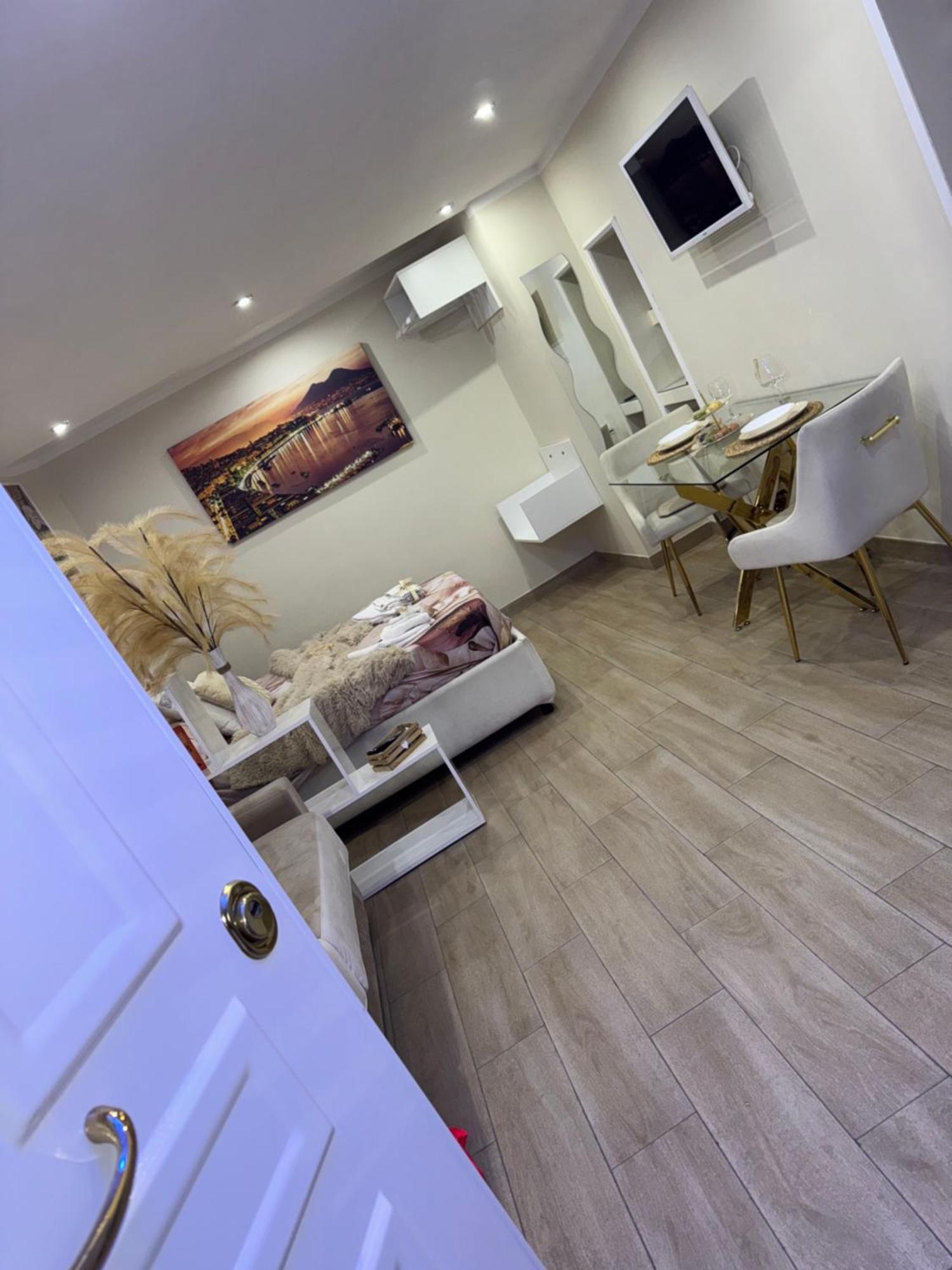 La Dimora Dei Sogni Sedil Capuano Home Suite Nápoles Exterior foto